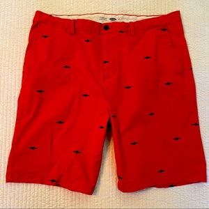 Men’s OLD NAVY Denim Shorts Red With Shark Design Size - 40